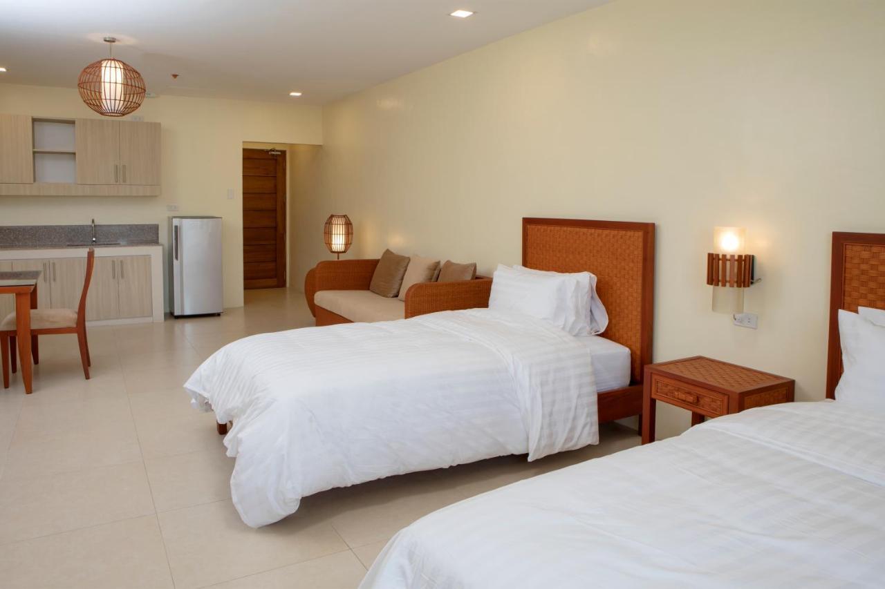 Hotel Merlo Makati City Kültér fotó
